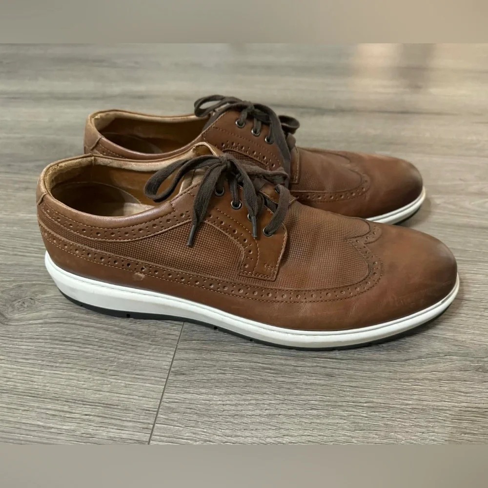 Johnston & Murphy Brown Wingtip Derby Lace-Up Shoes